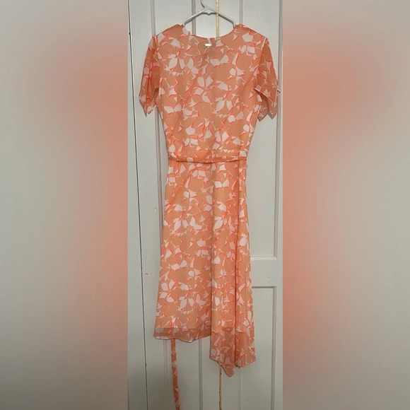 DKNY Floral Short Sleeve Front Wrap Dress - Picture 7 of 8